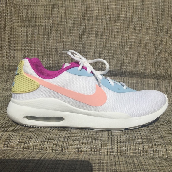 Nike Air Sneakers - Picture 10 of 11